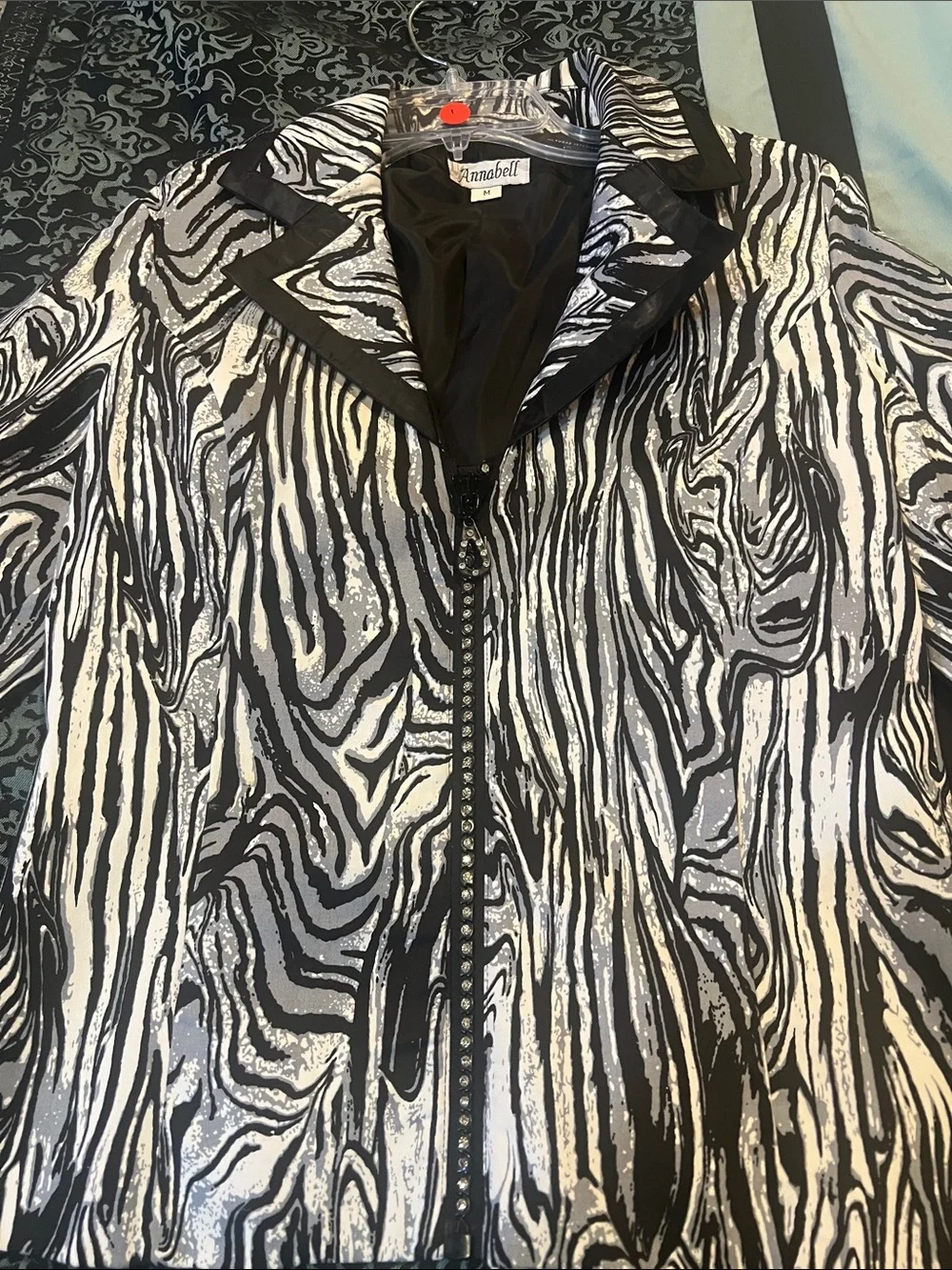 Annabella Black and White Swirl Zip-Front Jacket - Picture 2 of 9
